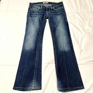 Daytrip Women's Dark Blue Leo Bootcut Jeans with Fading • 29R • 29 inseam